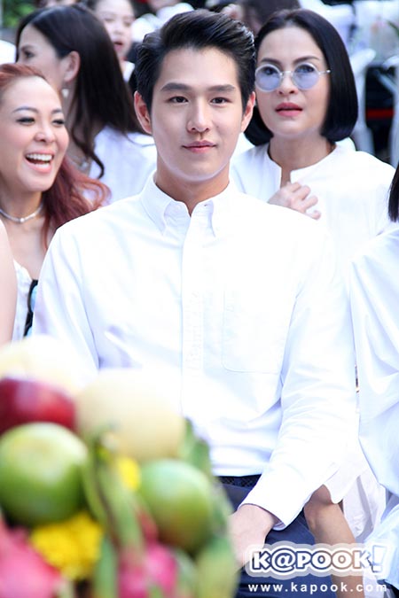 บวงสรวงละคร ละครคน-หลงไฟ บวงสรวงละคร ละครคน-หลงไฟ