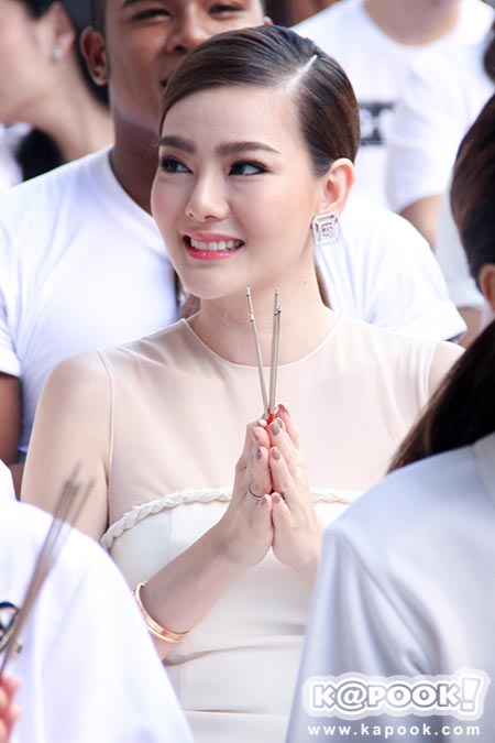 บวงสรวงละคร ละครคน-หลงไฟ บวงสรวงละคร ละครคน-หลงไฟ