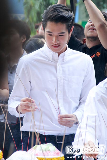 บวงสรวงละคร ละครคน-หลงไฟ บวงสรวงละคร ละครคน-หลงไฟ