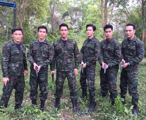 เวียร์ พอร์ช มิกค์ อ๋อม ซีรีส์ ภารกิจรัก เหนี่ยวหัวใจสุดไกปืน เวียร์ พอร์ช มิกค์ อ๋อม ซีรีส์ ภารกิจรัก เหนี่ยวหัวใจสุดไกปืน