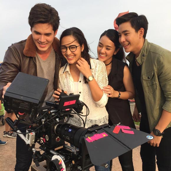 เวียร์ พอร์ช มิกค์ อ๋อม ซีรีส์ ภารกิจรัก เหนี่ยวหัวใจสุดไกปืน เวียร์ พอร์ช มิกค์ อ๋อม ซีรีส์ ภารกิจรัก เหนี่ยวหัวใจสุดไกปืน