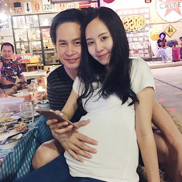 น้องฟาฟา ลูก ดิ๊พ บอยสเก๊าท์ น้องฟาฟา ลูก ดิ๊พ บอยสเก๊าท์