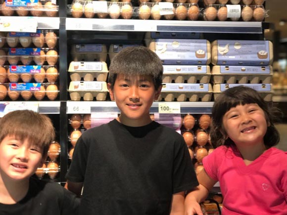 น้องแม็ค ลูก แหม่ม คัทลียา น้องแม็ค ลูก แหม่ม คัทลียา