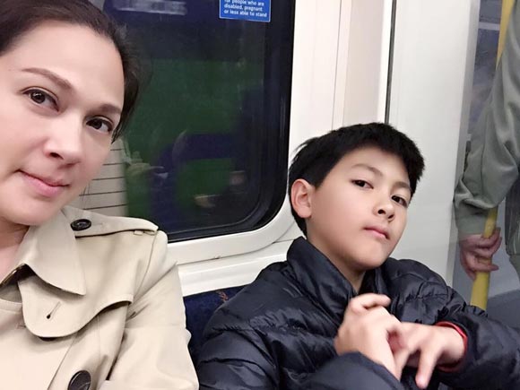 น้องแม็ค ลูก แหม่ม คัทลียา น้องแม็ค ลูก แหม่ม คัทลียา