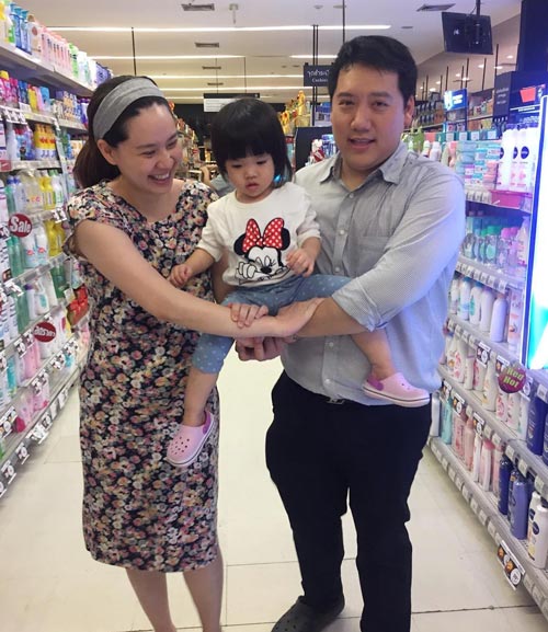 น้องรดา ลูกสาว นุ้ย สุจิรา น้องรดา ลูกสาว นุ้ย สุจิรา