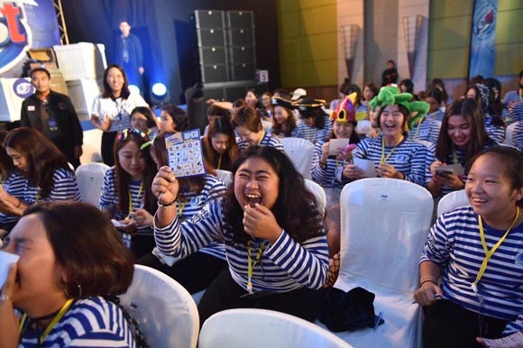 เอสฟินติดเกาะกับ GOT7 เอสฟินติดเกาะกับ GOT7