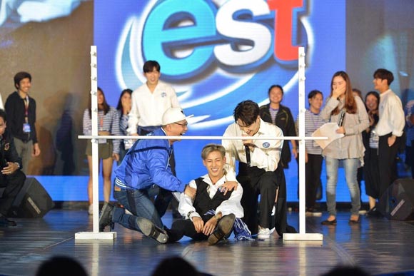เอสฟินติดเกาะกับ GOT7 เอสฟินติดเกาะกับ GOT7