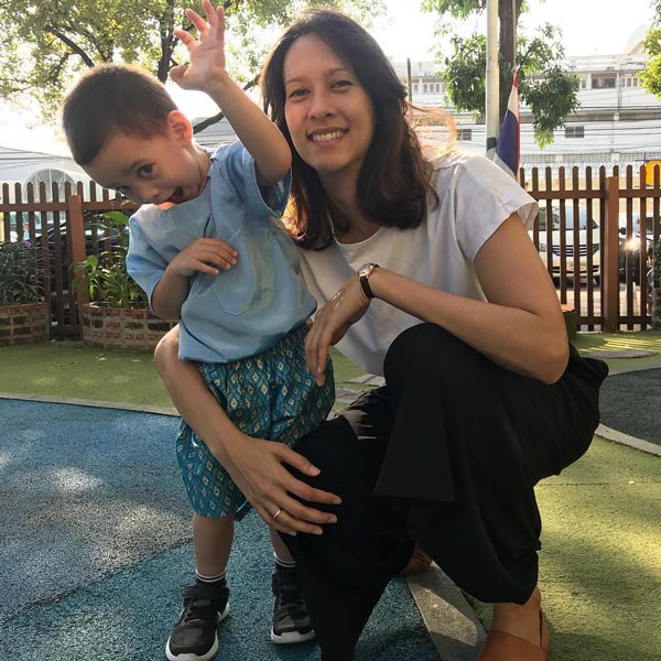 ลูกดารา แต่งชุดไทย วันลอยกระทง ลูกดารา แต่งชุดไทย วันลอยกระทง