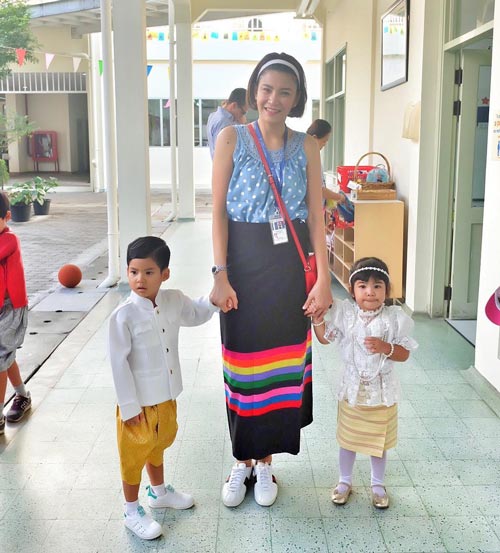 ลูกดารา แต่งชุดไทย วันลอยกระทง ลูกดารา แต่งชุดไทย วันลอยกระทง