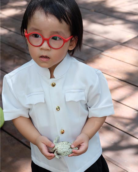 ลูกดารา แต่งชุดไทย วันลอยกระทง ลูกดารา แต่งชุดไทย วันลอยกระทง