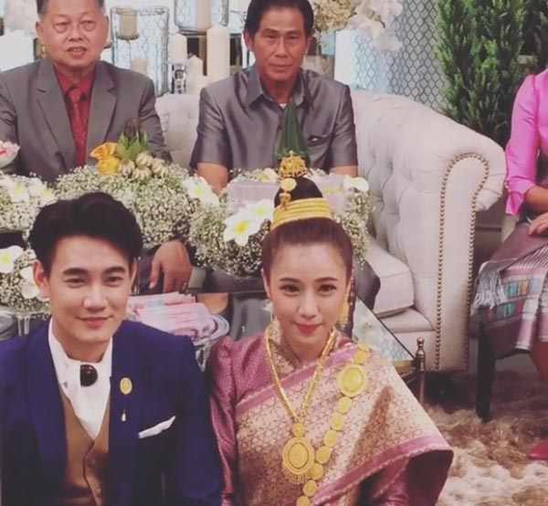 งานแต่ง ฟลุค แอปเปิ้ล งานแต่ง ฟลุค แอปเปิ้ล