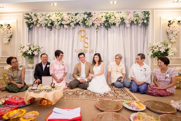 งานแต่ง ชาคริต แอน งานแต่ง ชาคริต แอน