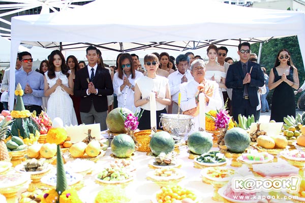 บวงสรวงละคร เรือมนุษย์ พชรมนต์ตรา บวงสรวงละคร เรือมนุษย์ พชรมนต์ตรา