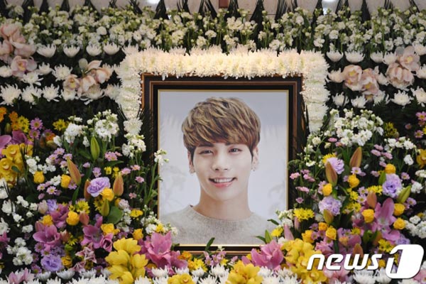 จงฮยอน SHINee จงฮยอน SHINee