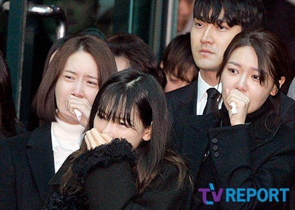 พี่น้องร่วมค่ายร่วมส่ง จงฮยอน SHINee พี่น้องร่วมค่ายร่วมส่ง จงฮยอน SHINee