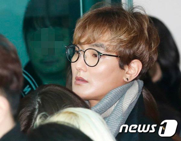 พี่น้องร่วมค่ายร่วมส่ง จงฮยอน SHINee พี่น้องร่วมค่ายร่วมส่ง จงฮยอน SHINee
