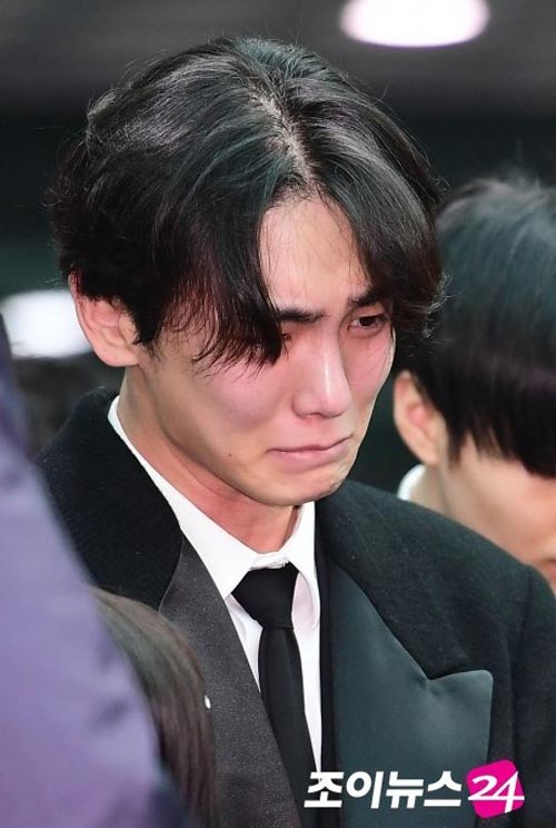 พี่น้องร่วมค่ายร่วมส่ง จงฮยอน SHINee พี่น้องร่วมค่ายร่วมส่ง จงฮยอน SHINee