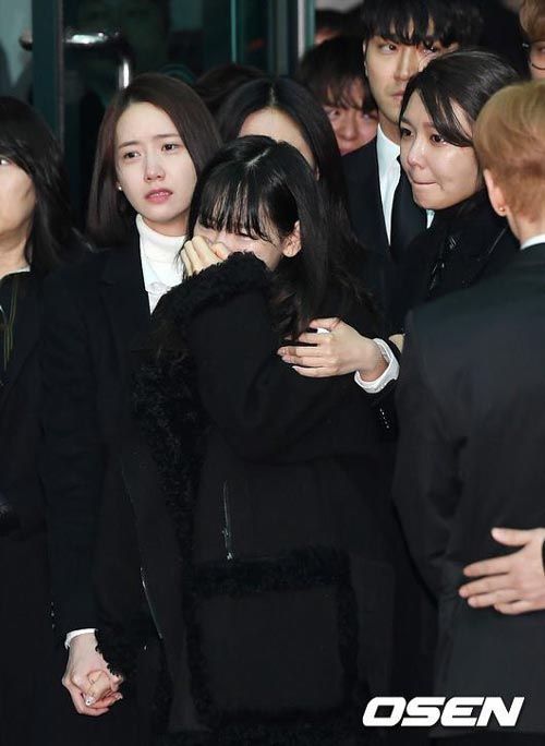 พี่น้องร่วมค่ายร่วมส่ง จงฮยอน SHINee พี่น้องร่วมค่ายร่วมส่ง จงฮยอน SHINee