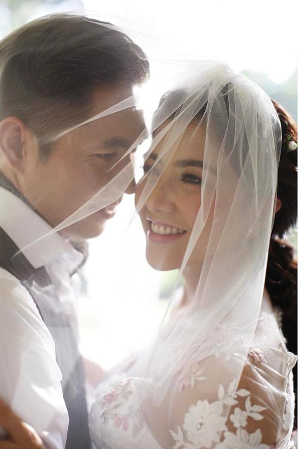 โอ๋ เพชรลดา แต่งงาน ฟิวส์ กิตติศักดิ์ โอ๋ เพชรลดา แต่งงาน ฟิวส์ กิตติศักดิ์