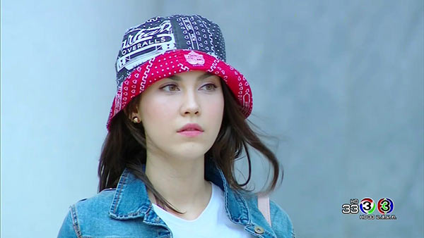เหมือนคนละฟากฟ้า เหมือนคนละฟากฟ้า