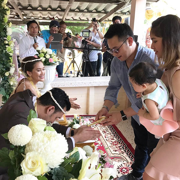 หนูเล็ก ก่อนบ่าย แต่งงาน หนูเล็ก ก่อนบ่าย แต่งงาน