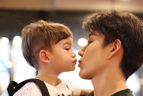 ซาร่า คาซิงกินี ไมค์ พิรัชต์ ซาร่า คาซิงกินี ไมค์ พิรัชต์