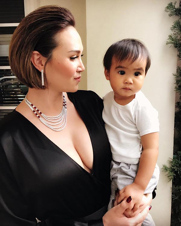 แม่ลูกดารา แม่ลูกดารา