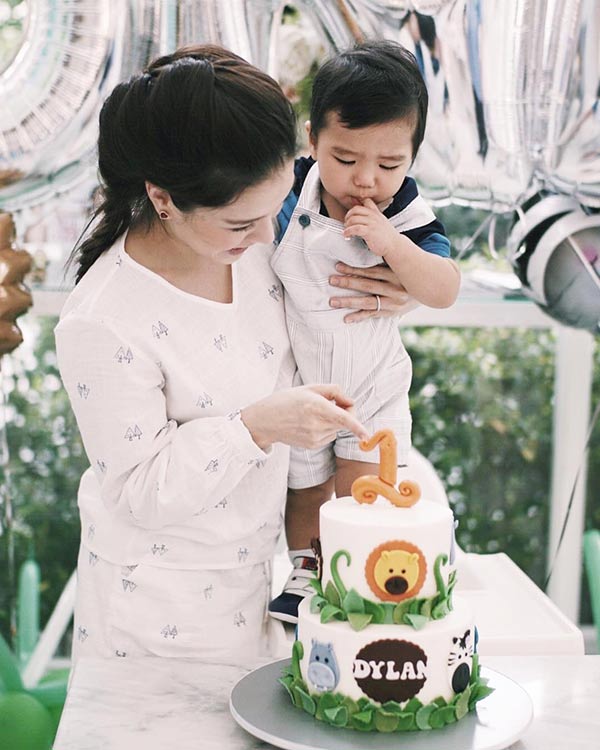 แม่ลูกดารา แม่ลูกดารา