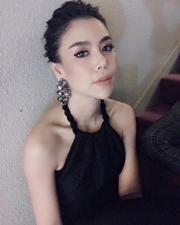 ซานิ หน้ากากอีกาเผือก ซานิ หน้ากากอีกาเผือก