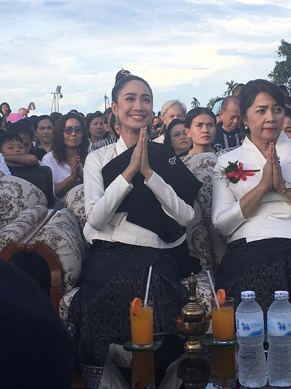 แต้ว ณฐพร แต้ว ณฐพร