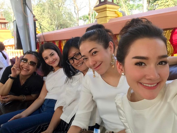 ดาราทำบุญ ดาราทำบุญ