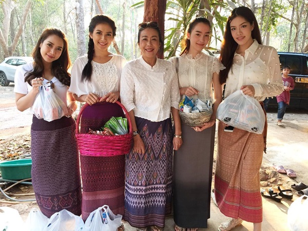 ดาราทำบุญ ดาราทำบุญ