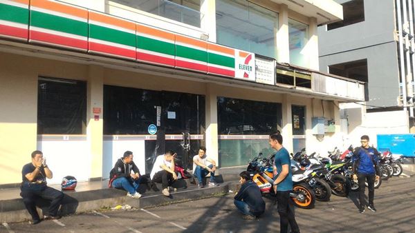 7-11 อินโดนีเซีย ปิดกิจการทั่วประเทศ 7-11 อินโดนีเซีย ปิดกิจการทั่วประเทศ
