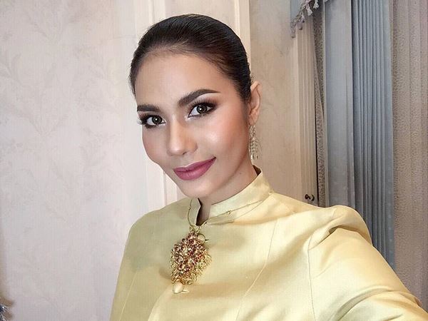 ดาราชุดไทย ดาราชุดไทย