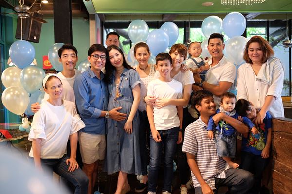 เอ้ก บุษกร กัปตัน ภูธเนศ เอ้ก บุษกร กัปตัน ภูธเนศ