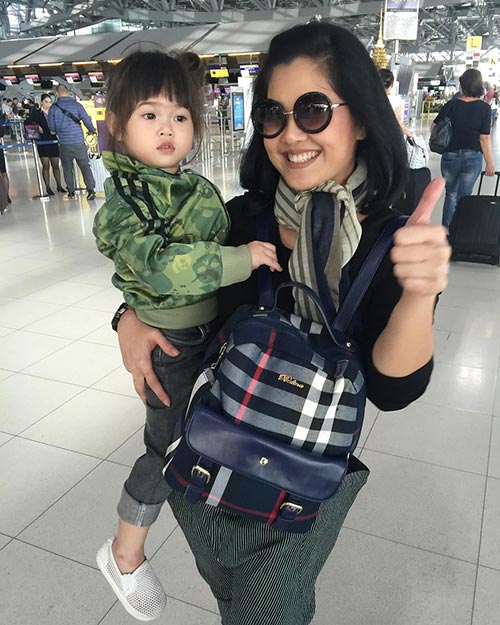 น้องนามรูป ลูกสาวไก่มีสุข น้องนามรูป ลูกสาวไก่มีสุข