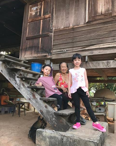 เห็นแล้วอึ้ง ! เปิดบ้านไม้หลักแรกของ โจ๊ก โซคูล ที่จ. พิษณุโลก สภาพเป็นแบบนี้ เห็นแล้วอึ้ง ! เปิดบ้านไม้หลักแรกของ โจ๊ก โซคูล ที่จ. พิษณุโลก สภาพเป็นแบบนี้