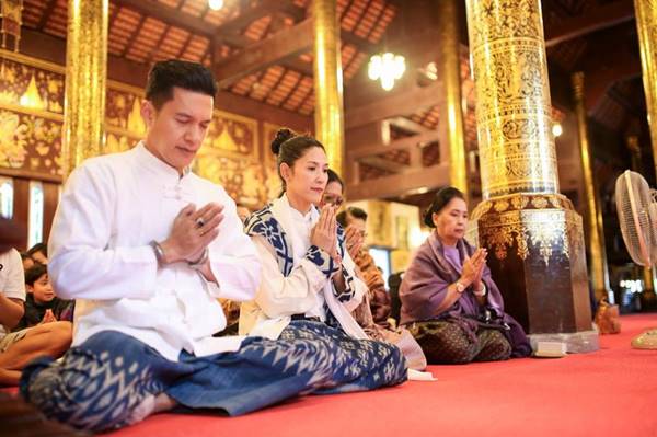 เอิร์ธ ณัฐนันท์ จูงมือ แอ้ม ศิรประภา เอิร์ธ ณัฐนันท์ จูงมือ แอ้ม ศิรประภา