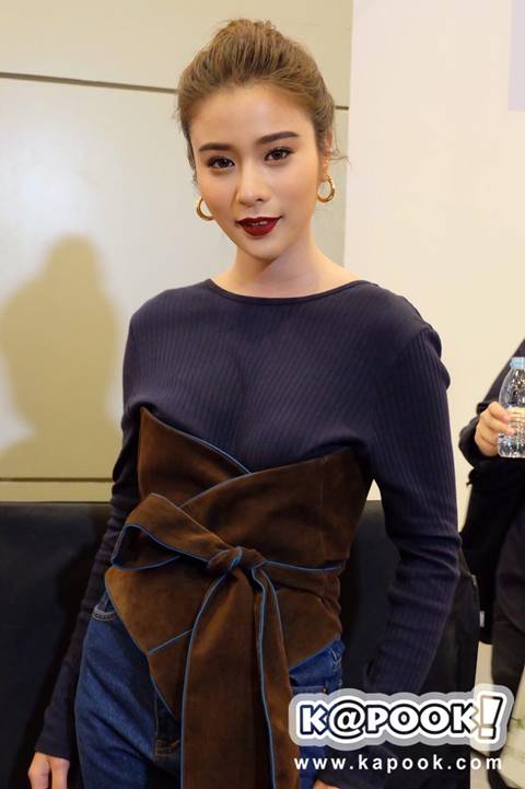 เก้า สุภัสสรา เคลียร์ใจหลังถูกเม้าท์ โดนพักการเรียนเพราะลอกข้อสอบ... จริงหรือ !? เก้า สุภัสสรา เคลียร์ใจหลังถูกเม้าท์ โดนพักการเรียนเพราะลอกข้อสอบ... จริงหรือ !?