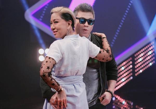 ครูอ้วน มณีนุช กับ 10 ทรงผมสุดเก๋ หลากสไตล์ ยอมใจในความแนว ครูอ้วน มณีนุช กับ 10 ทรงผมสุดเก๋ หลากสไตล์ ยอมใจในความแนว