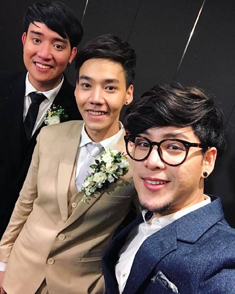 เก็บตกภาพงานแต่ง บอย เก่ง คู่รักเกย์เน็ตไอดอล วิวาห์หวานชื่น เก็บตกภาพงานแต่ง บอย เก่ง คู่รักเกย์เน็ตไอดอล วิวาห์หวานชื่น