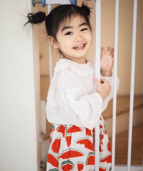 น้องชูใจ ลูกพ่อกอล์ฟ ฮอตสุด ๆ ฮั่น เดอะสตาร์ เอ็นดู นั่งติดเวทีรอชมความน่ารัก น้องชูใจ ลูกพ่อกอล์ฟ ฮอตสุด ๆ ฮั่น เดอะสตาร์ เอ็นดู นั่งติดเวทีรอชมความน่ารัก