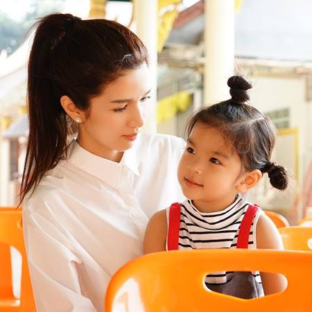 น้องมะลิ น้องมะลิ