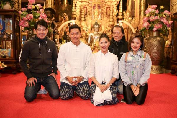 เอิร์ธ ณัฐนันท์ จูงมือ แอ้ม ศิรประภา เอิร์ธ ณัฐนันท์ จูงมือ แอ้ม ศิรประภา