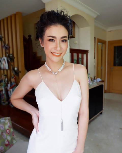 เอมี่ กลิ่นประทุม เอมี่ กลิ่นประทุม