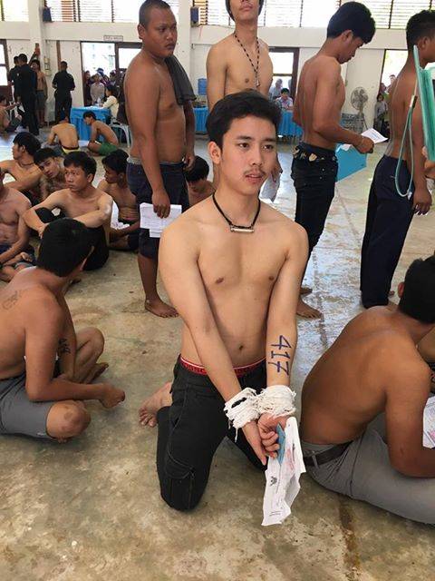 เบิ้ล ปทุมราช ไขทุกข้อข้องใจ เป็นใคร-ไลฟ์สดรายงานตัว พลทหารมาแล้วครับ !! เบิ้ล ปทุมราช ไขทุกข้อข้องใจ เป็นใคร-ไลฟ์สดรายงานตัว พลทหารมาแล้วครับ !!