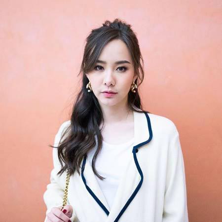 เต้ย จรินทร์พร ขอแจง หลังถูกขุดภาพ นั่งสมาธิในวัดพระธรรมกาย เต้ย จรินทร์พร ขอแจง หลังถูกขุดภาพ นั่งสมาธิในวัดพระธรรมกาย