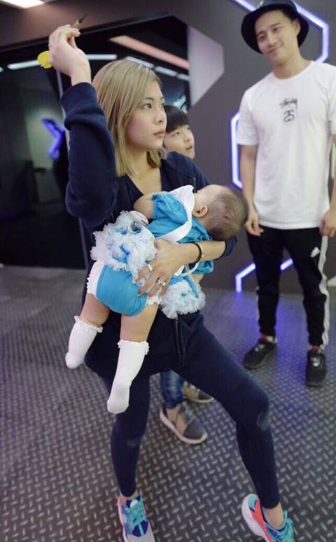 อั๊ยย่ะ !! น้องเป่าเปา แปลงโฉมเป็น อลิซ แห่งบางพลีแลนด์ น่ารักฝุด ๆ อั๊ยย่ะ !! น้องเป่าเปา แปลงโฉมเป็น อลิซ แห่งบางพลีแลนด์ น่ารักฝุด ๆ