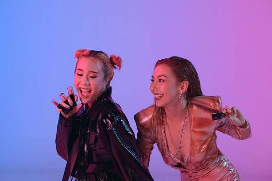 นท คารีสา รีเทิร์นถ่ายแบบคู่จิ้น นท คารีสา รีเทิร์นถ่ายแบบคู่จิ้น