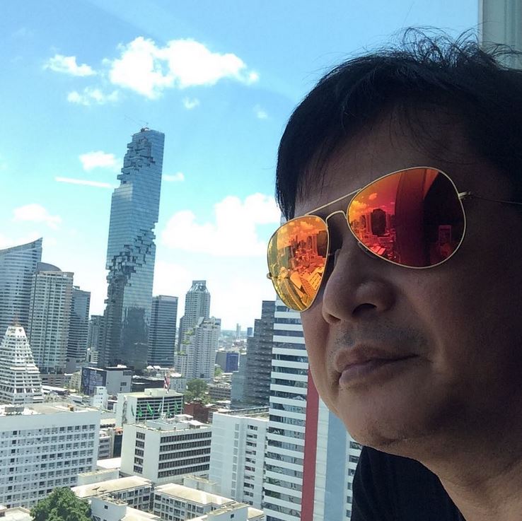 หนุ่ม สันติสุข หนุ่ม สันติสุข